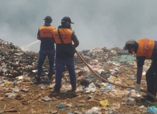 Fogo consome lixão de Manacapuru há quatro dias e avança em direção a áreas ribeirinhas