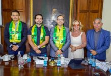 Capitão Alberto Neto critica “manicômio tributário” e cobra apoio a empresários em reunião da ACA