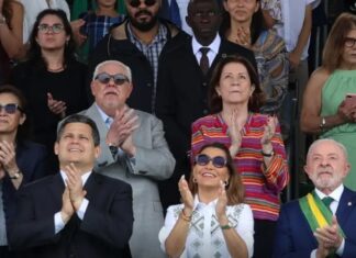 Desfile de 7 de Setembro reúne Lula, Fachin, Alcolumbre e Motta em Brasília