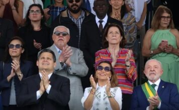 Desfile de 7 de Setembro reúne Lula, Fachin, Alcolumbre e Motta em Brasília