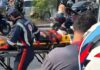 Mulher fica gravemente ferida após colisão entre moto e carreta em Manaus