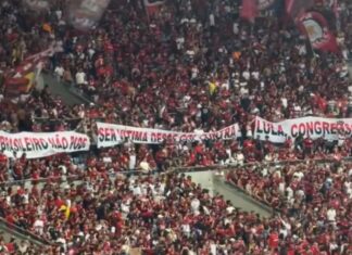 Por bets, flamenguistas exibem críticas a Lula e mandam presidente tomar no c#