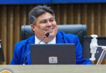 No Dia do Servidor Público, presidente David Reis parabeniza profissionais da Câmara Municipal de Manaus com homenagens e valorização