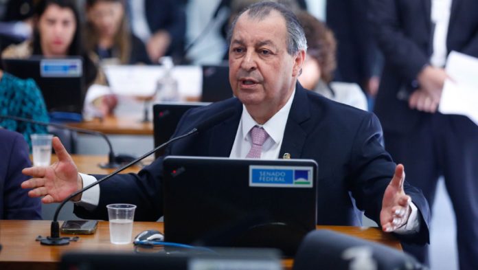 SENADOR AZIZ